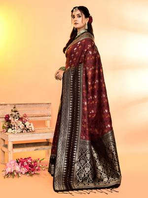 Elora pure soft silk woven designed banarasi saree (maroon) 3