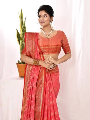 Elora soft silk banarasi woven chex weaving saree (pink) 4