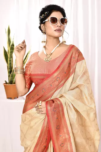 Elora soft silk banarasi woven chex weaving saree (cream)