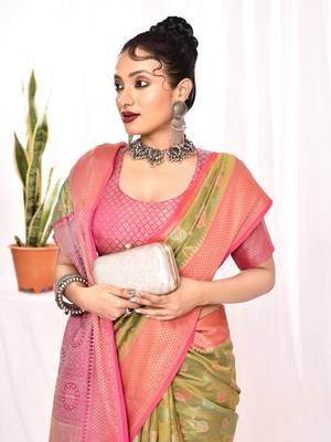 Elora soft silk banarasi woven floral weaving saree (green) 5