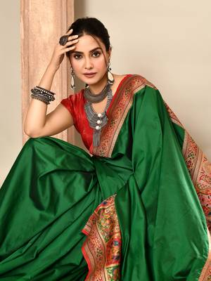Elora pure soft silk banarasi plain weaving saree (dark green) 4