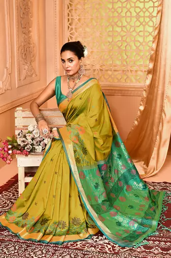 Elora pure banarasi weaving silk saree (light green)