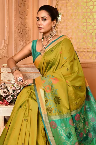 Elora pure banarasi weaving silk saree (light green)
