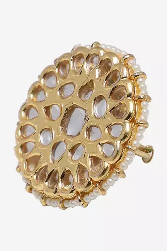 Sunehri ring