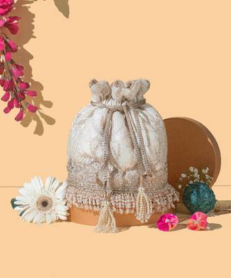 Off white chaand potli bag 1