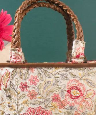 Multi ivy floral embroidered hand bag 3
