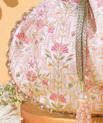 Baby pink mogra scallop potli bag 4