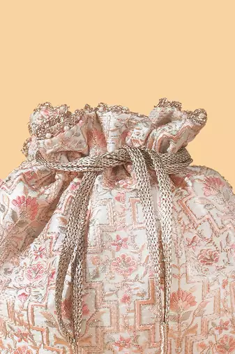 Off white mogra scallop potli bag