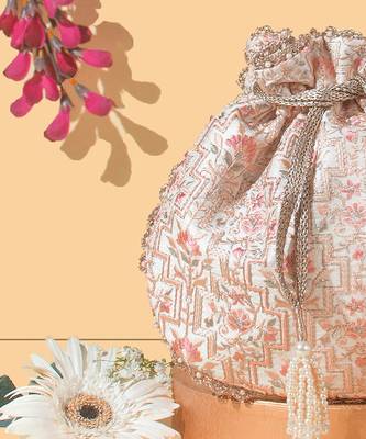 Off white mogra scallop potli bag 3