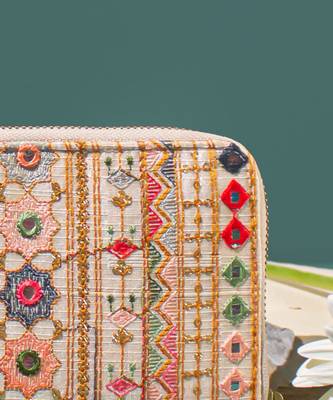 Multi color rafia embroidered wallet 2
