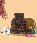 Black rumi potli bag