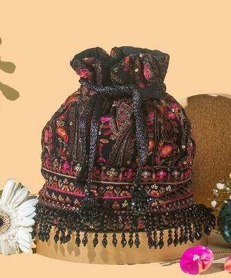 Black rumi potli bag 2