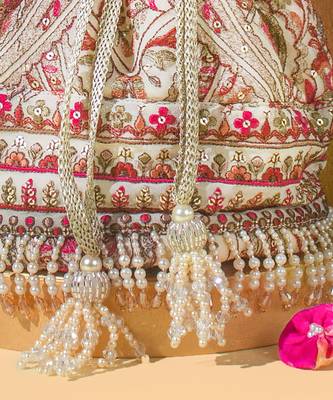 Off white rumi potli bag 2