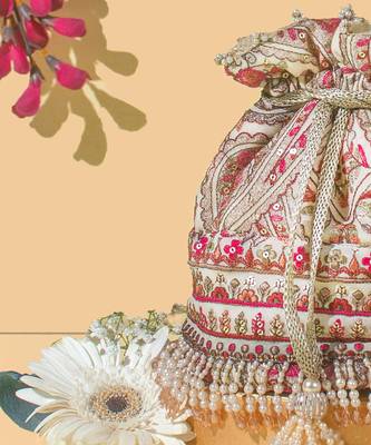 Off white rumi potli bag 4