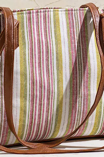 Pink brown new yorker tote bag