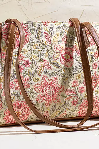 Multi color ivy floral embroidered tote bag