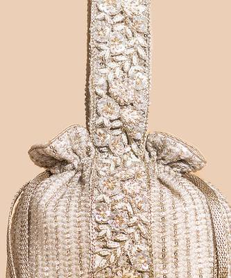 Champagne tara potli bag 3