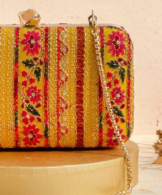 Mustard zuri box clutch 4