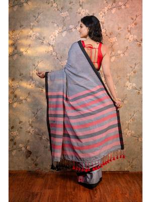 Grey handloom cotton saree with multicolor pallu with running blouse piece 3