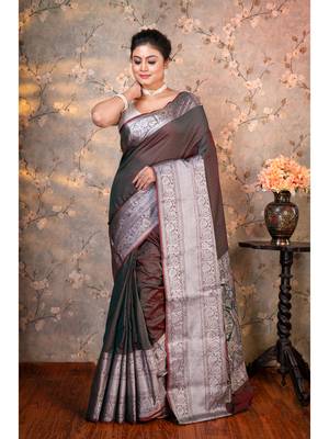 Grey dual tone  banarasi silk saree contrasting border and pallu with running blouse piece 1