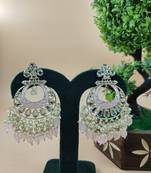   Traditional earrings for wo  and girls