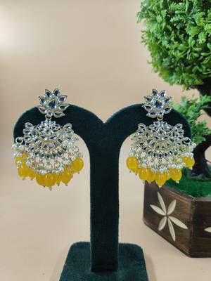   Traditional Chandbali earrings for wo  and girls 1