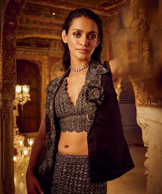 Black mesh bralette pant with blazer 3