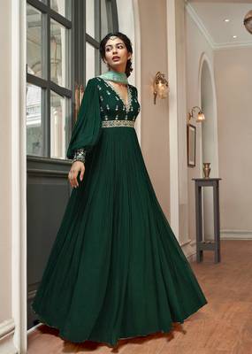 Trendmalls  Georgette Embroidery Anarkali Kurta Pant Set with Dupatta 8