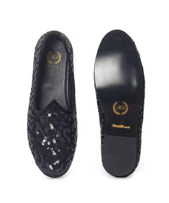 Black glamorous sequin juttis 3