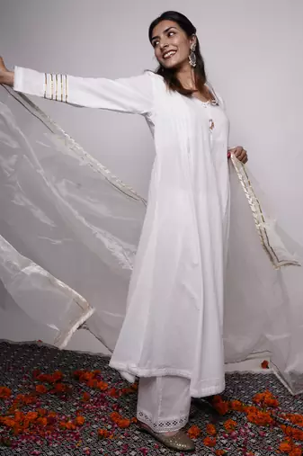 White Plain Cotton Kurti Wide Leg Pant Dupatta