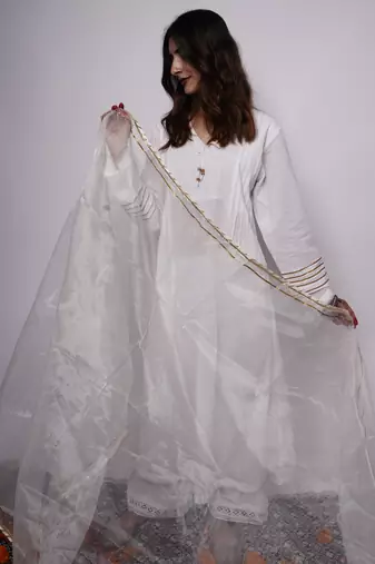 White Plain Cotton Kurti Wide Leg Pant Dupatta