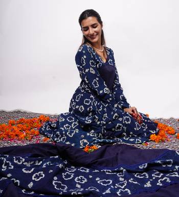 Indigo Printed Cotton Kurti Pant Dupatta 2
