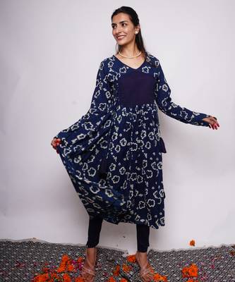 Indigo Printed Cotton Kurti Pant Dupatta 4
