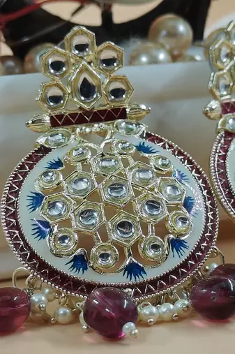 Traditional earrings for wo  and girls