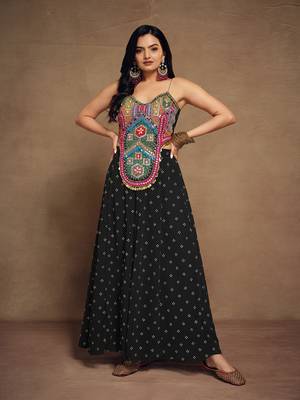 Black embroidered georgette co-ord set 1