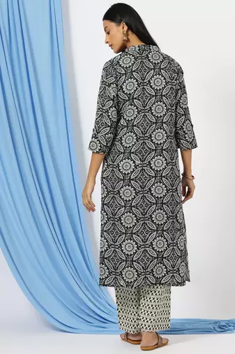 Blck Printed Cotton Kurta with Pant.