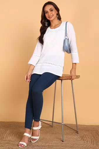 Ethnic motifs embroidered chikankari cotton short white kurti