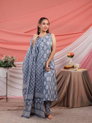  grey ethnic motifs cotton a-line kurta trouser & dupatta set 1