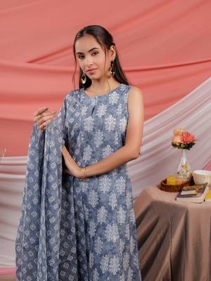  grey ethnic motifs cotton a-line kurta trouser & dupatta set 2