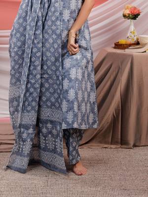  grey ethnic motifs cotton a-line kurta trouser & dupatta set 5