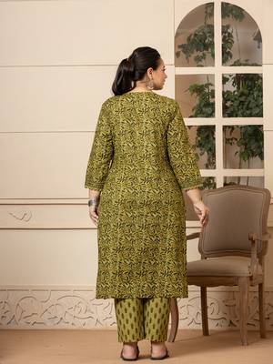  cotton green kantha work plus size kurta dupatta pant set 3