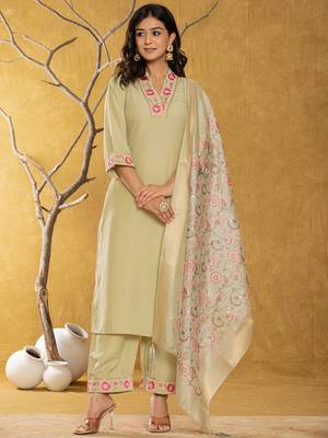  green silk blend pakistani style kurta dupatta set 1