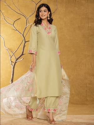  green silk blend pakistani style kurta dupatta set 2