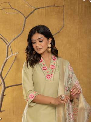  green silk blend pakistani style kurta dupatta set 5