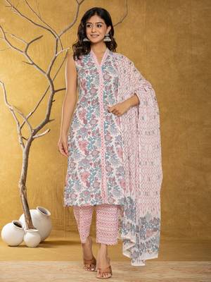  cotton white floral print kurta dupatta set 1
