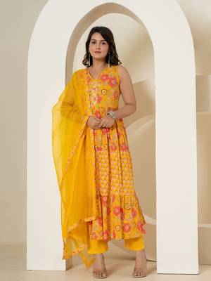  yellow pure cotton fit and flare tiered kurta trouser & dupatta set 1