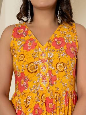  yellow pure cotton fit and flare tiered kurta trouser & dupatta set 4
