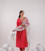  fuchsia silk embroidered kurta dupatta set