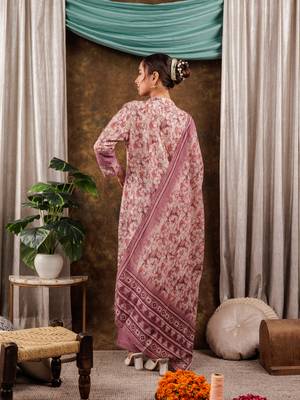  purple cotton schiffli kurta dupatta set with lace detailing 3
