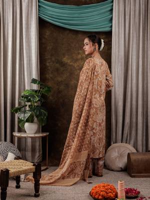  mustard cotton kurta dupatta set with lace detailing 3